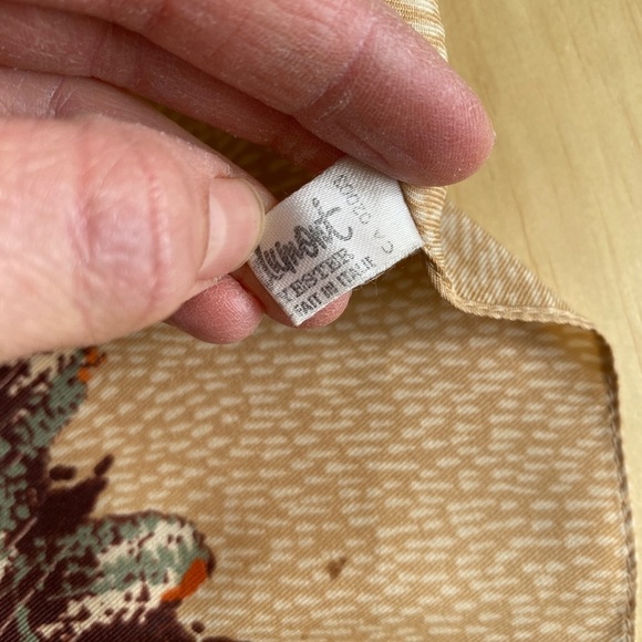 Vintage Patricia Dumont | Brown and Tan Patterned Scarf Made in Italy - Picture 5 of 5